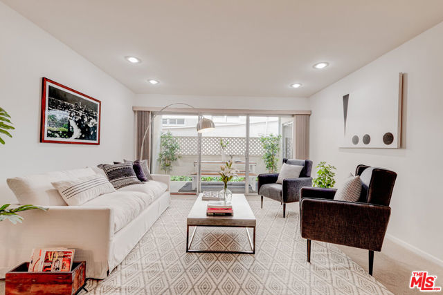 516 SAN VICENTE Boulevard, 108 photo 6