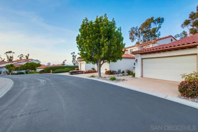 12242 Paseo Lucido, San Diego CA: https://media.crmls.org/mediaz/5fb216eb-9673-488f-8f16-c29f04d7e9a4.jpg