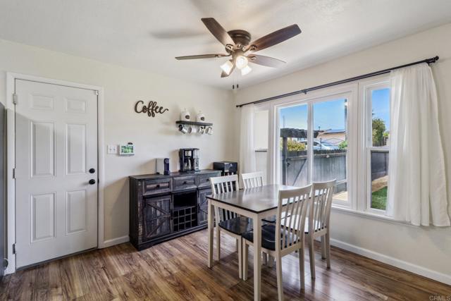 Detail Gallery Image 4 of 31 For 915 Crest View Rd, Vista,  CA 92081 - 3 Beds | 2 Baths