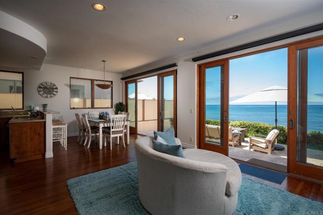Detail Gallery Image 7 of 36 For 5556 Calumet Ave, La Jolla,  CA 92037 - 3 Beds | 3/1 Baths