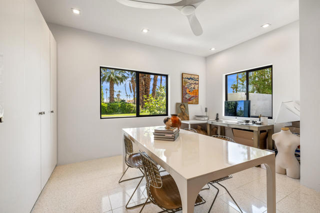 75465 Montecito Drive, Indian Wells CA: https://media.crmls.org/mediaz/5fb41748-98fa-49b1-a855-16cd89404f79.jpg