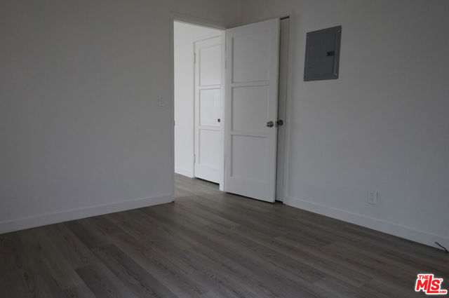 1526 W 83rd Street, Los Angeles CA: https://media.crmls.org/mediaz/5fb51ff0-e23c-437c-b58d-5b9f68c864f0.jpg
