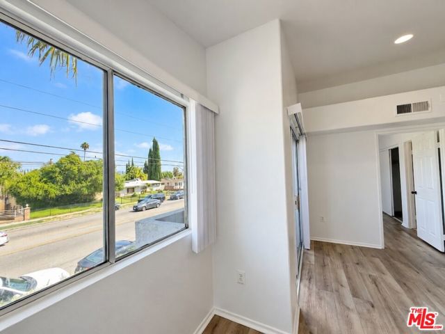 6545 Fulton Avenue, 205 photo 15
