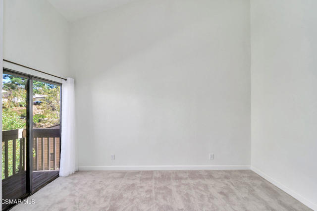 3011 Marigold Place, Thousand Oaks CA: https://media.crmls.org/mediaz/5fb6c6ca-aea6-4504-b989-f094f34cad5c.jpg