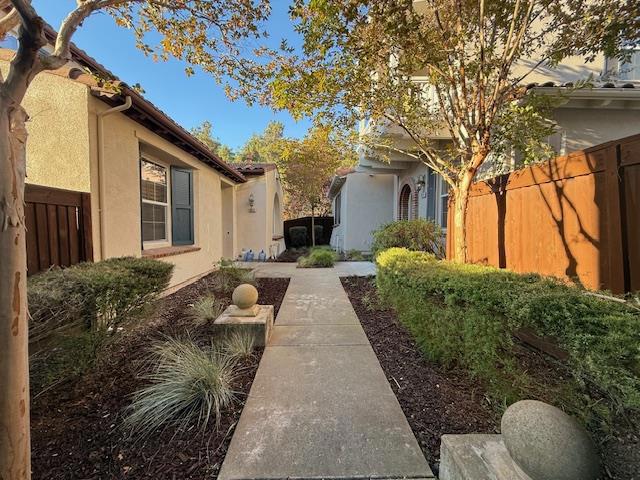 9639 Camassia Way, San Ramon CA: https://media.crmls.org/mediaz/5fb88841-8b60-4ff8-bb60-b44c56d9b3cf.jpg
