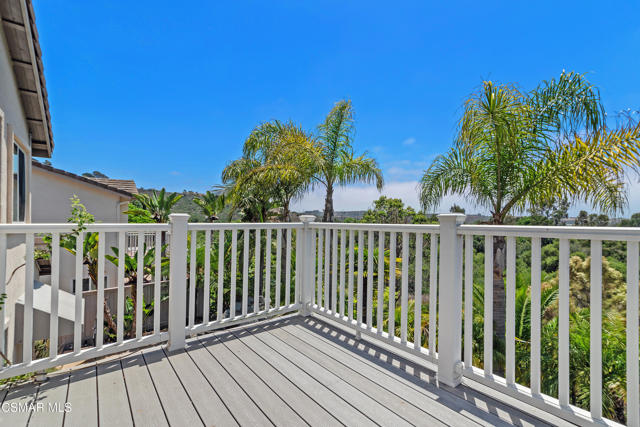 2336 Summerwind Place, Carlsbad CA: https://media.crmls.org/mediaz/5fba52a8-71bf-45b9-92cb-d00d4d2cb25e.jpg