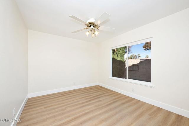 2091 Marter Avenue, Simi Valley CA: https://media.crmls.org/mediaz/5fbb42b9-eae1-4083-b505-7d7938947e2e.jpg
