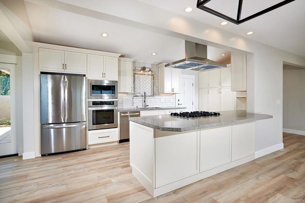 5Fbb8Ae5 Ce90 4E19 Bdf9 67A90D6Be72D 717 Barbara Ave, Solana Beach, Ca 92075 &Lt;Span Style='BackgroundColor:transparent;Padding:0Px;'&Gt; &Lt;Small&Gt; &Lt;I&Gt; &Lt;/I&Gt; &Lt;/Small&Gt;&Lt;/Span&Gt;