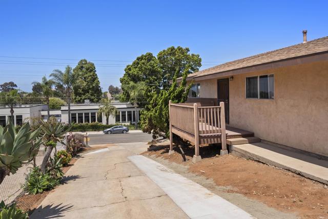 2243 2245 S Lanoitan, National City CA: https://media.crmls.org/mediaz/5fbbda81-23f7-4a44-934b-4fe0356eb548.jpg