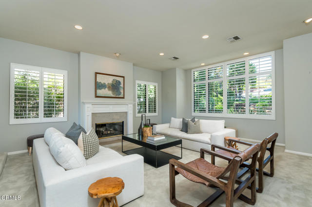 Detail Gallery Image 7 of 75 For 2320 Mountain Ave, La Crescenta,  CA 91214 - 4 Beds | 3/1 Baths