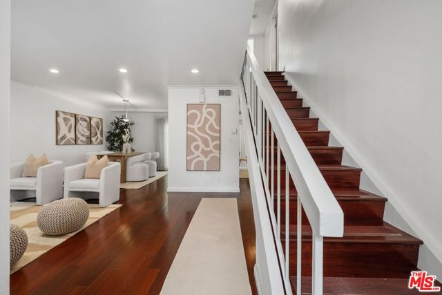 904 5th Street, 1 photo 5