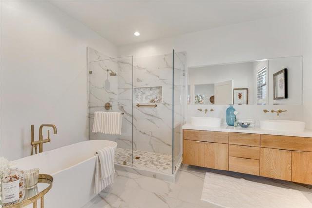 513 Hill Street, Capitola CA: https://media.crmls.org/mediaz/5fbd276d-3db8-4c14-9a7d-fcd3005ee5a3.jpg