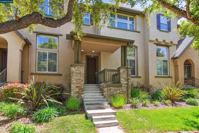 2073 Watermill Rd, San Ramon CA: https://media.crmls.org/mediaz/5fbdce4e-481e-4862-8bcc-fac11ae9c41f.jpg