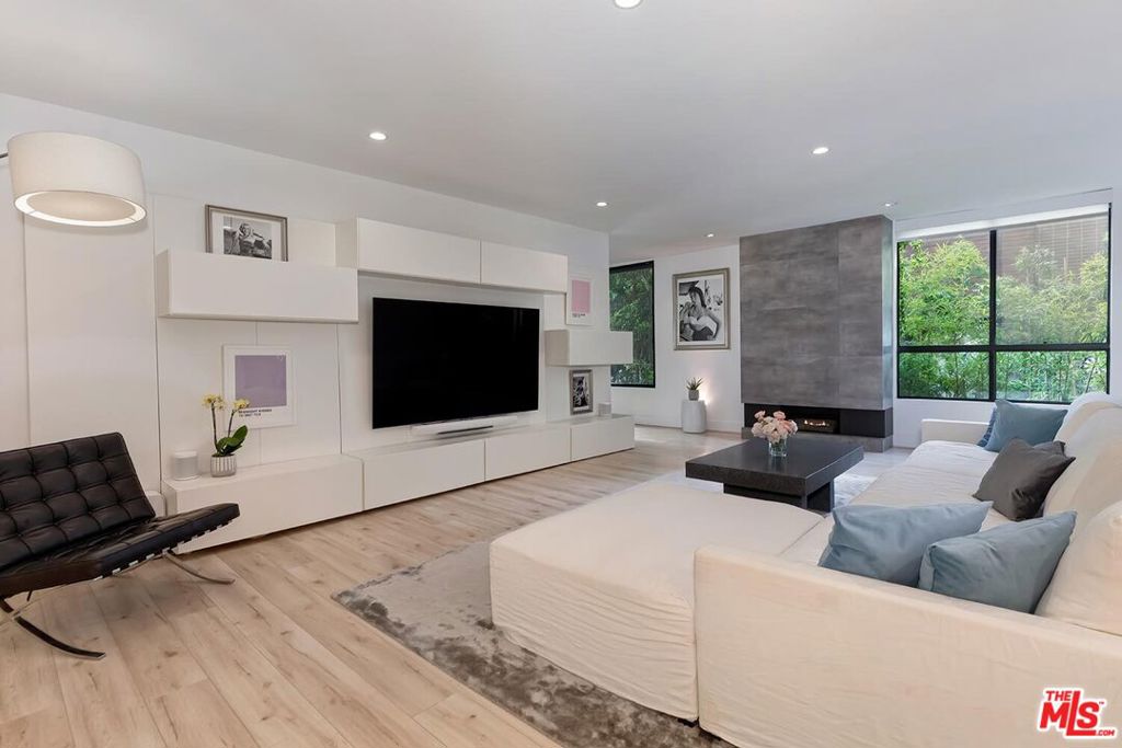 814 Amherst Avenue #103