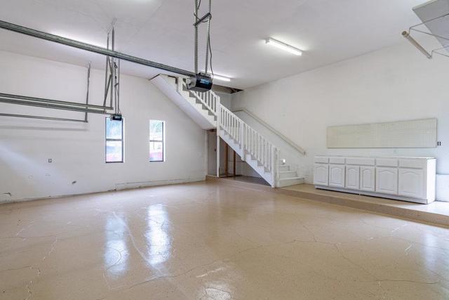 6020 Sherry Lee Lane, Salinas CA: https://media.crmls.org/mediaz/5fbee7a9-7023-4add-9e60-bce0b828f5e8.jpg