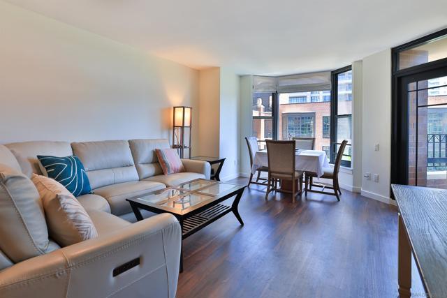 500 W Harbor Dr., San Diego CA: https://media.crmls.org/mediaz/5fbf0423-3e8b-4b62-a090-f9c5f3e37793.jpg