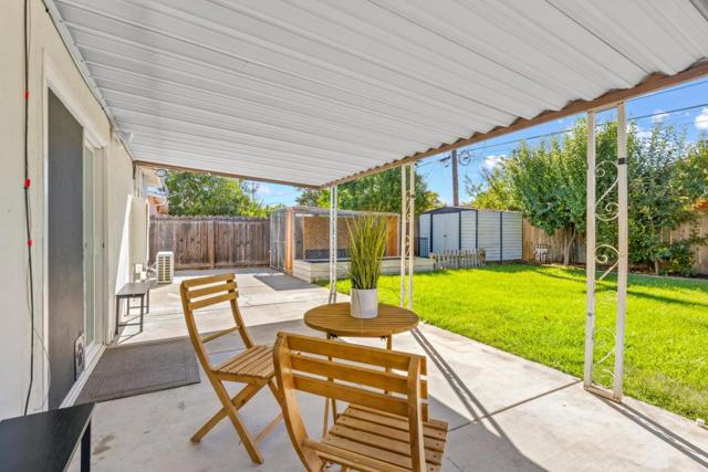 1718 Foxworthy Avenue, San Jose CA: https://media.crmls.org/mediaz/5fbf419f-d94c-4f4d-b895-972be441d794.jpg