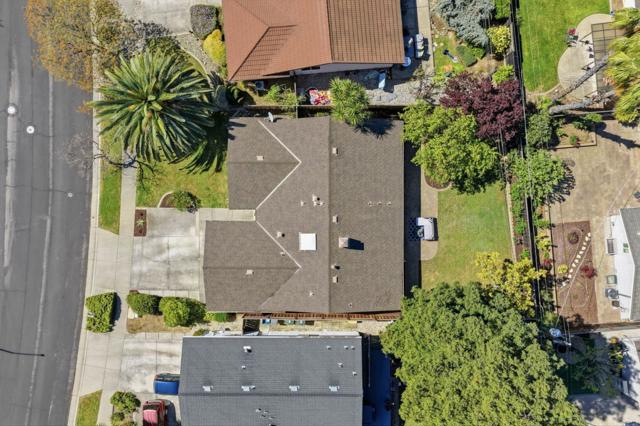 7577 Bollinger Road, Cupertino CA: https://media.crmls.org/mediaz/5fc0b5ba-e502-456b-8107-3eaa0131405a.jpg