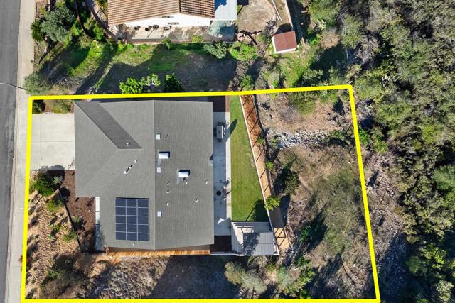 Detail Gallery Image 5 of 57 For 2134 Flying Hills Ln, El Cajon,  CA 92020 - 4 Beds | 3 Baths