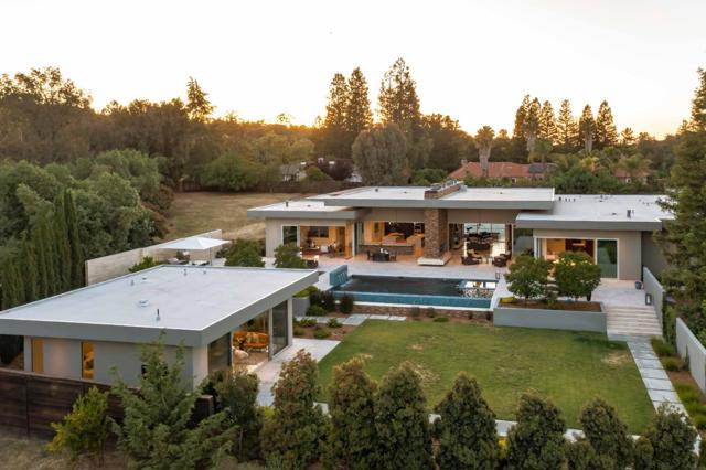 26270 Purissima Road, Los Altos Hills CA: https://media.crmls.org/mediaz/5fc135aa-e450-4774-83f1-ec444b2024af.jpg