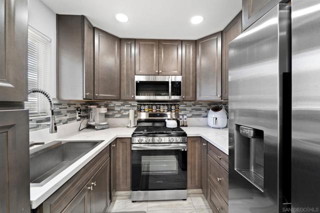 Details for 196 Park Ave  1, El Cajon, CA 92020