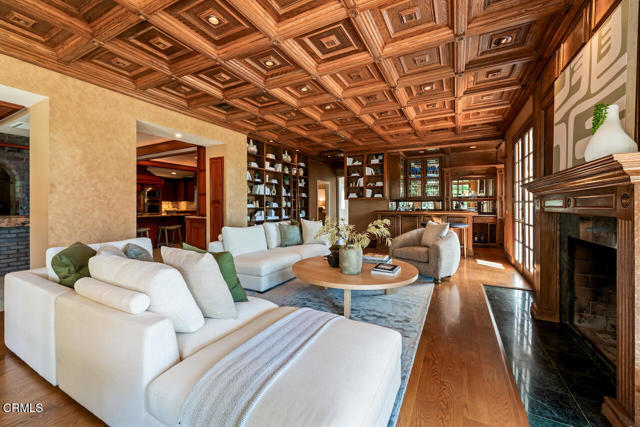 Detail Gallery Image 9 of 62 For 427 Long Canyon Rd, Bradbury,  CA 91008 - 5 Beds | 5/1 Baths