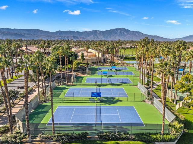38674 Wisteria Drive, Palm Desert, CA 92211