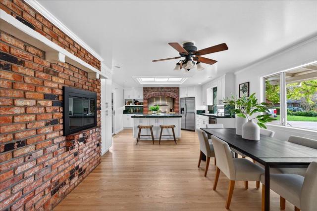 1312 Lubich Drive, Mountain View CA: https://media.crmls.org/mediaz/5fc3c990-acf1-4064-9c07-e396bd819c99.jpg