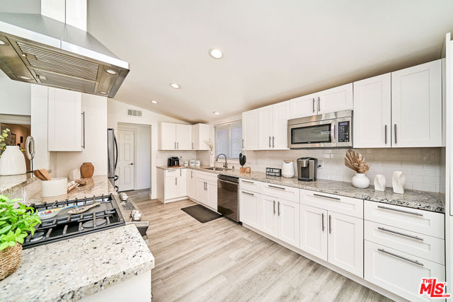 600 Pueblo Place, Fullerton CA: https://media.crmls.org/mediaz/5fc53adb-031d-4355-96a2-02ae9f31c8f3.jpg