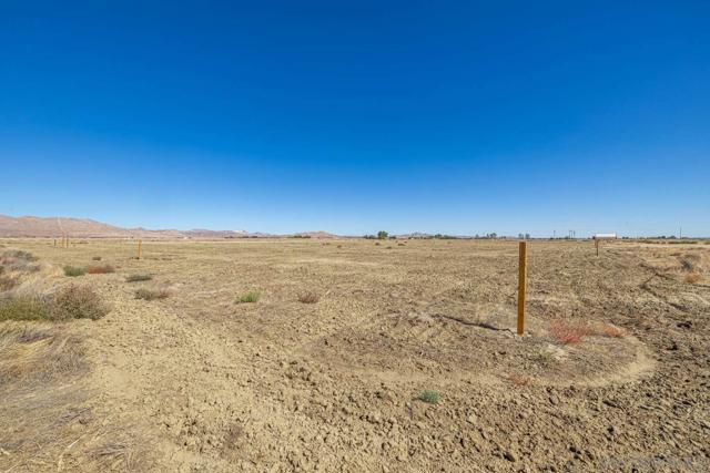 0 TBD, Rosamond CA: https://media.crmls.org/mediaz/5fc5d27a-0387-4875-a424-36f1781f76ce.jpg