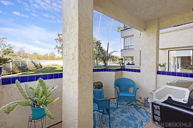 12122 Royal Birkdale Row, San Diego, California 92128, 2 Bedrooms Bedrooms, ,2 BathroomsBathrooms,Condominium,For Sale,Royal Birkdale Row,250020149SD