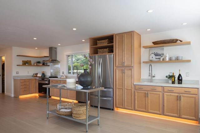 25450 Via Cicindela, Carmel CA: https://media.crmls.org/mediaz/5fc6e042-b1c9-4c46-95e1-73db16dfd344.jpg