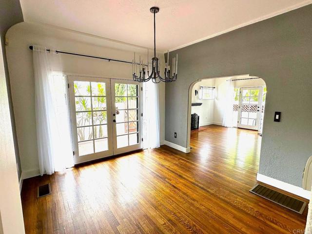 Detail Gallery Image 8 of 43 For 4596 Vista St, San Diego,  CA 92116 - 3 Beds | 2 Baths