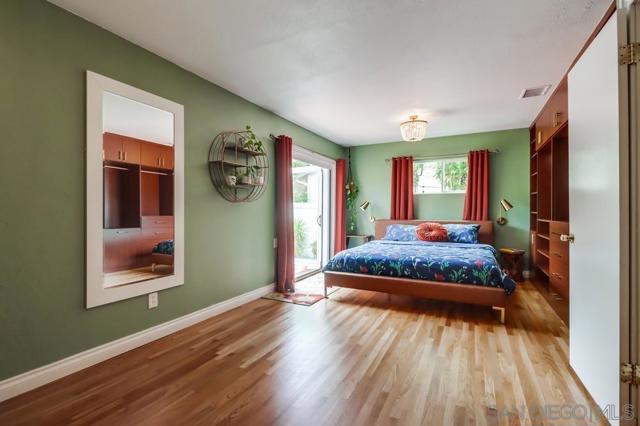 3541 Pomeroy St, San Diego CA: https://media.crmls.org/mediaz/5fc75a92-1909-4c1f-b9d2-3c480798b865.jpg