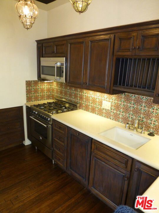 MLS #25535185 img 10