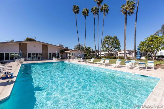 1219 E Barham Dr Spc 106, San Marcos CA: https://media.crmls.org/mediaz/5fc93847-f5fd-4f03-9bfb-592014fc3a29.jpg