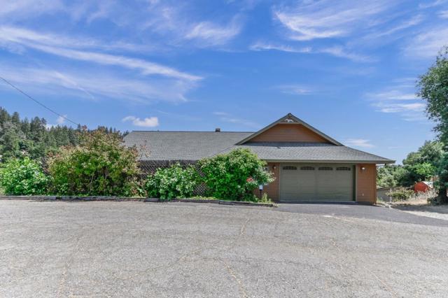 18757 Sunrise Way, Tuolumne CA: https://media.crmls.org/mediaz/5fc950fb-365a-4afa-b5a7-dba82f1eebf1.jpg