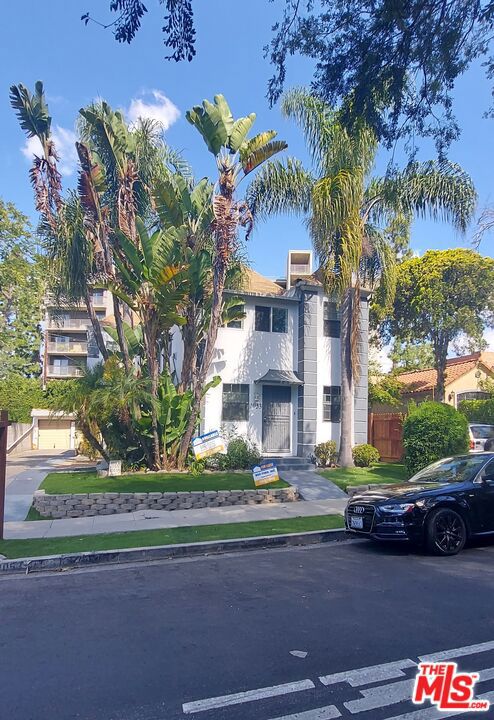 1053 S Stanley Avenue #2
