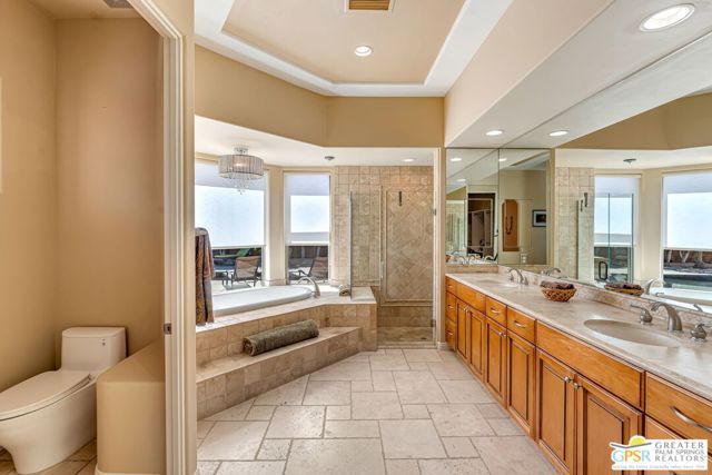 7 Ridgeline Way, Rancho Mirage, CA 92270