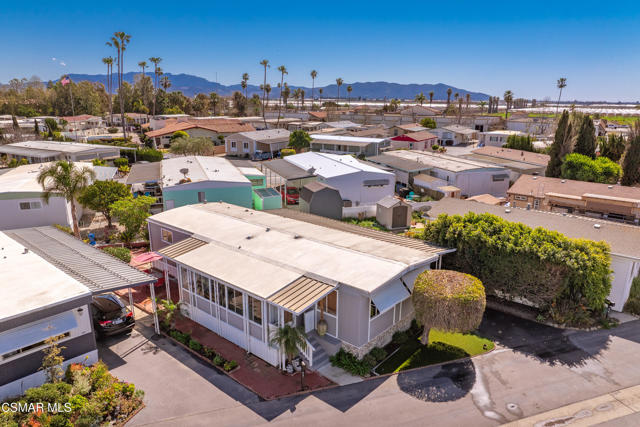 4388 Central Avenue, Camarillo CA: https://media.crmls.org/mediaz/5fccebb5-a3db-4780-b332-8e79ed986207.jpg