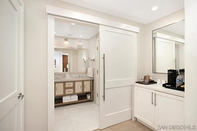 1500 Orange Ave, Coronado CA: https://media.crmls.org/mediaz/5fcd37b6-2496-4470-aaab-c7559e8d1f92.jpg