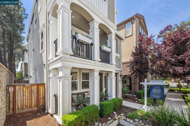 510 Ashton Way, Pleasant Hill CA: https://media.crmls.org/mediaz/5fcd7ad3-3a17-40bc-a6ce-ec4c92fa125d.jpg