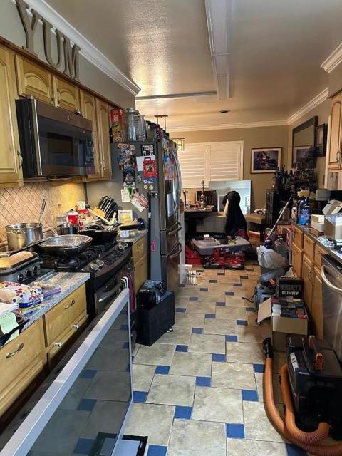 2462 Meridian Avenue, San Jose CA: https://media.crmls.org/mediaz/5fcdc597-1a85-474f-940d-2cb744445445.jpg