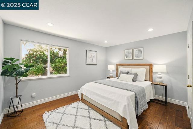 29 Blue Haven Ct, Danville CA: https://media.crmls.org/mediaz/5fcde522-c4a4-4250-8cf1-0d3847f990aa.jpg