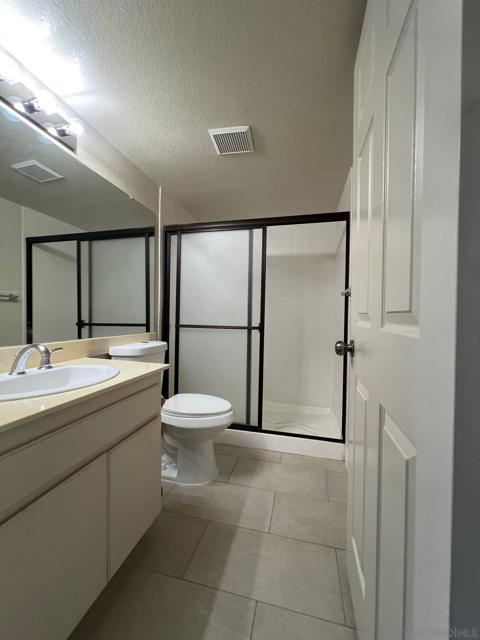 Image 19 of 55 For 672 Chateau Place