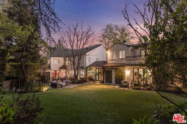 11982 Brentridge Lane, Los Angeles CA: https://media.crmls.org/mediaz/5fd03518-579b-421b-ae33-575d8e6b0657.jpg
