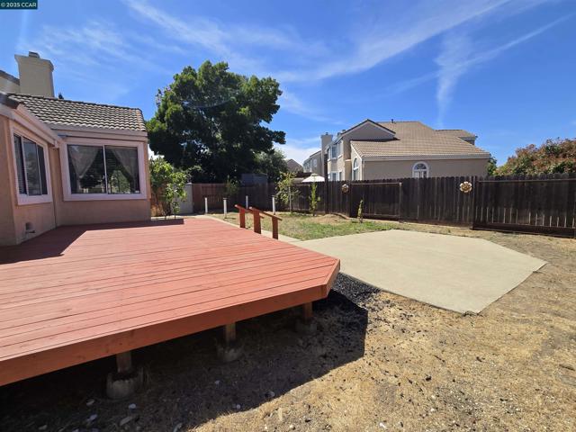 800 Gazebo Ct, Suisun City CA: https://media.crmls.org/mediaz/5fd052b3-3372-4f99-a2e9-d2f132e479e8.jpg