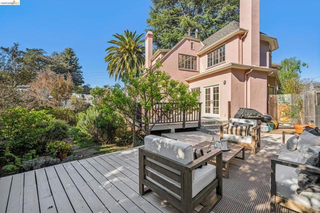 Image 51 of 59 For 4201 Lakeshore Ave