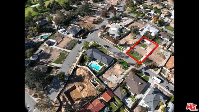 1685 E Calaveras Street, Altadena CA: https://media.crmls.org/mediaz/5fd1314e-9f86-4d38-84db-c4cf22d0b53b.jpg