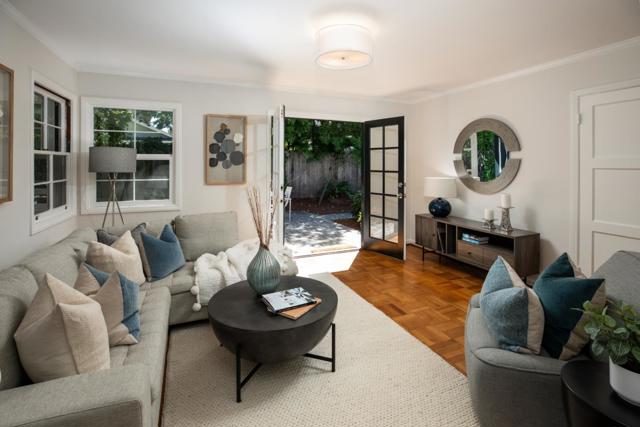 1494 Kings Lane, Palo Alto CA: https://media.crmls.org/mediaz/5fd1a06e-1dcb-41c7-abf4-026403e87b78.jpg